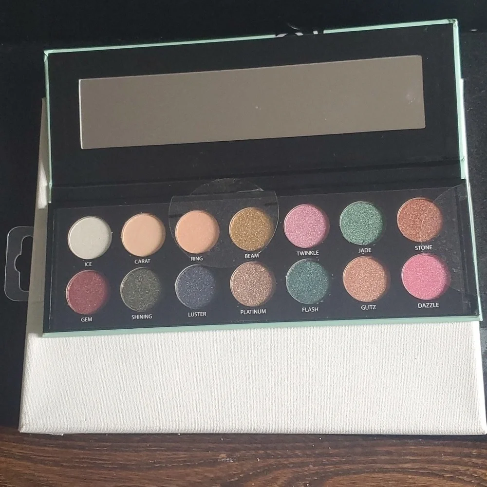 Diamond 14 Color Eyeshadow Palette